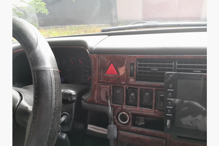 Volkswagen T4 Transporter 1990–2003 Instrumentbordbeklædning (1999-2003) Foto 12