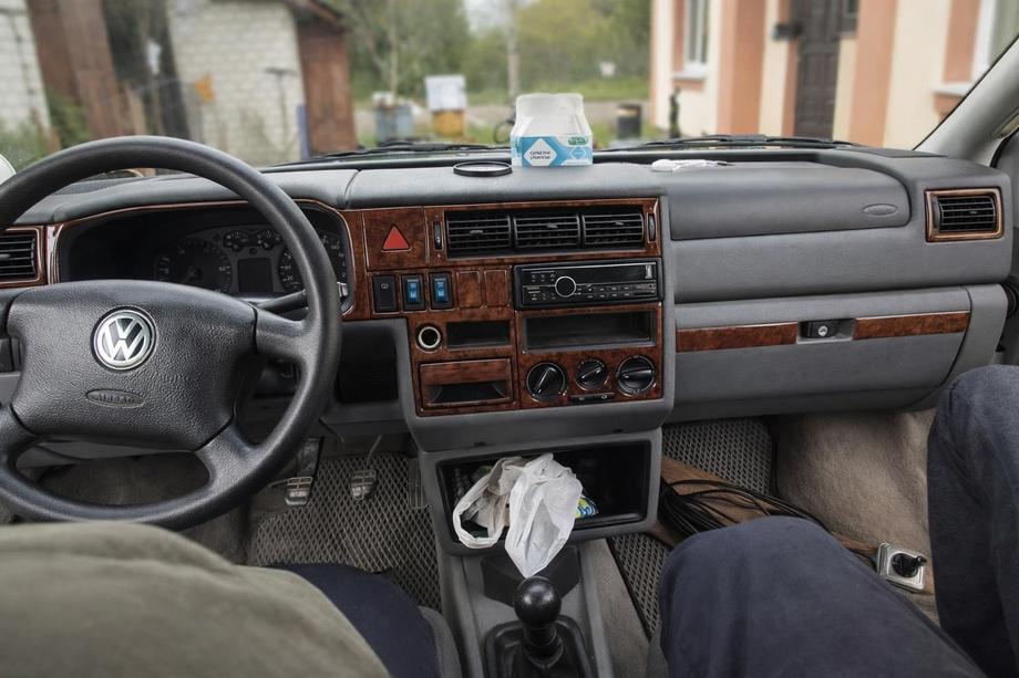 Volkswagen T4 Transporter 1990–2003 Instrumentbordbeklædning (1999-2003) Foto 2