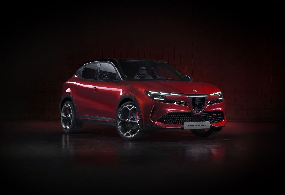 Alfa Romeo Junior Electric: Anmeldelse af kompakt el-crossover