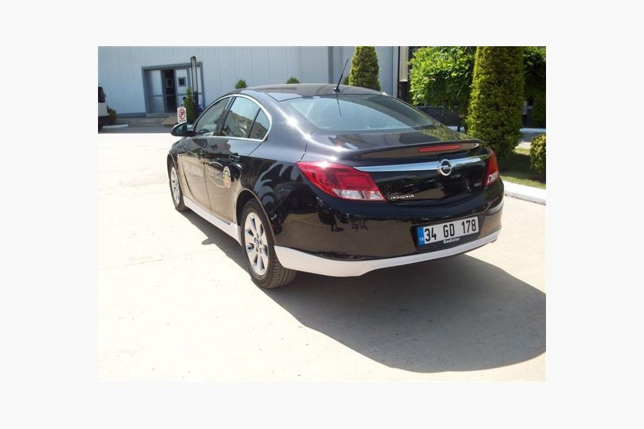 Opel Insignia 2008–2017 Bageste nederste diffuserindsats (til lakering) Foto 3