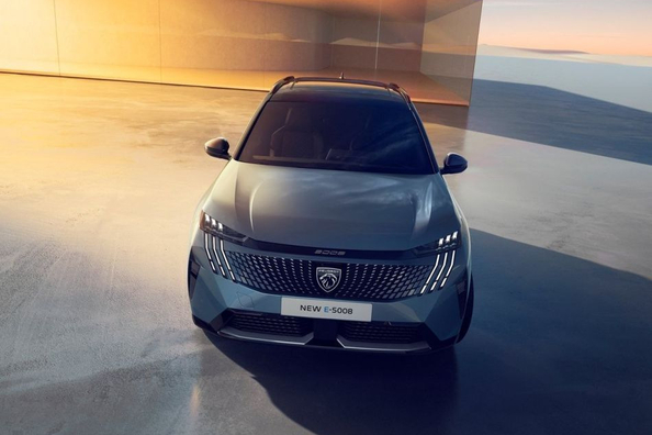 Peugeot e-5008 2024: Test af elektrisk syvpersoners SUV