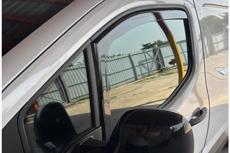 Toyota Proace City 2016– Vindafvisere til vinduer, indstiksmodel Niken Luxury (2 stk.) Image