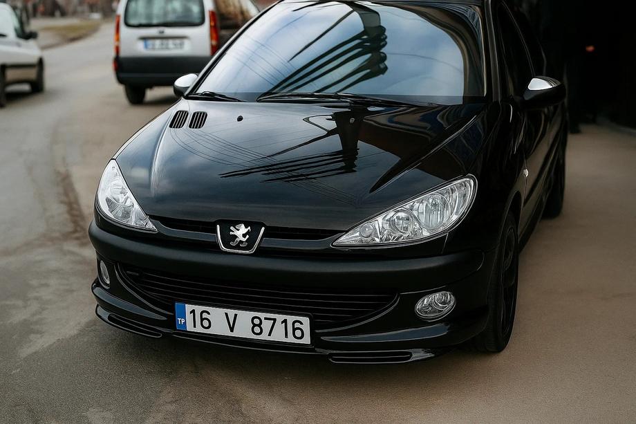 Peugeot 206 1998–2024 Front nederste spoilerlæbe (til lakering) Image