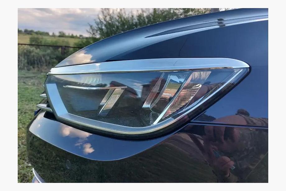 Volkswagen Passat B8 2015–2023 Krom lygterammer (2015-2018, 2 stk., rustfrit stål) Image