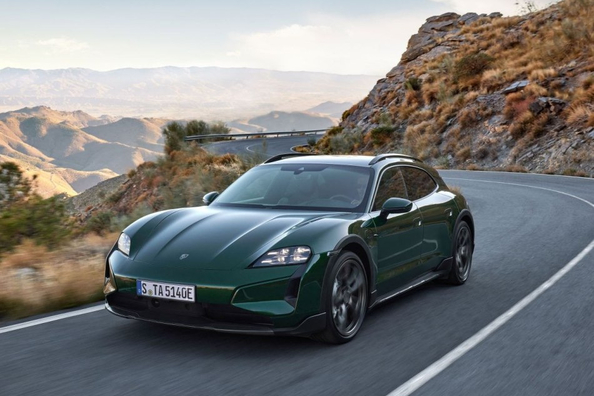Porsche Taycan Cross Turismo 2024: Anmeldelse af elektrisk stationcar Foto 3