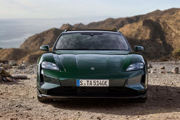 Porsche Taycan Cross Turismo 2024: Anmeldelse af elektrisk stationcar Foto 2