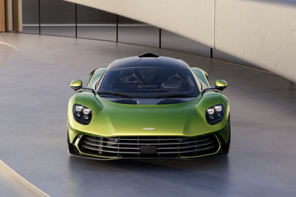 Aston Martin Valhalla: Anmeldelse af hybrid-hypercar