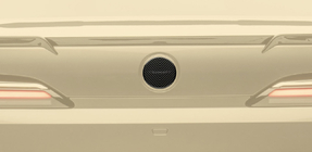 BMW 7-serie G70/G71 2022– Bagklapemblem MNSR (Carbon) foto 1