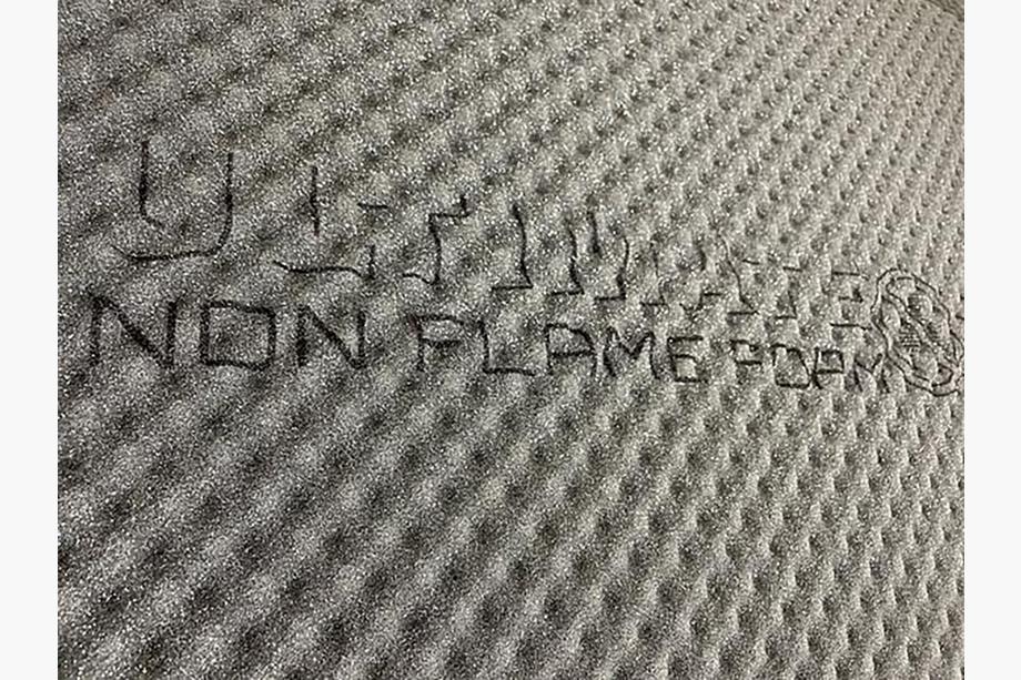 Brandhæmmende lydabsorberende plade SQL NF 15 Non flam Foam 15 mm (75x100 cm) Foto 1