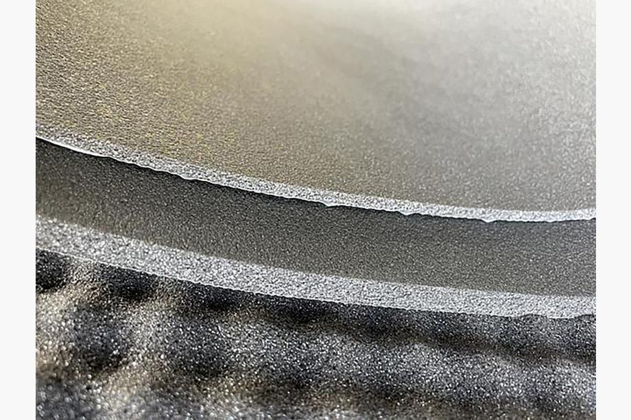 Lyd- og varmeisolering ULTIMATE ACCENT PRO 4 mm elastisk PE-skum med vandafvisende klæber, plade (0,5 m x 0,75 m) Image