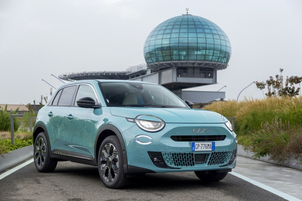 Test af Fiat 600e: Stilfuld elektrisk crossover