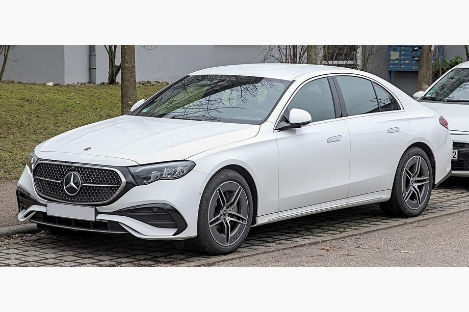 Mercedes E-сlass W214 2023– AMG-Line frontkofanger Image