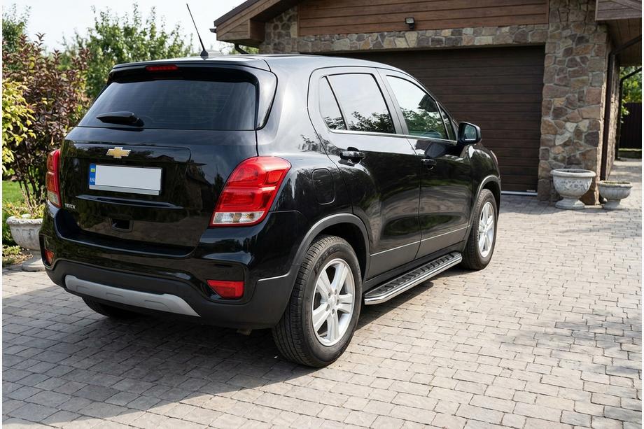 Chevrolet Trax 2012–2023 Maydos V1 sidetrin (2 stk., aluminium ↗ rustfrit stål) Image