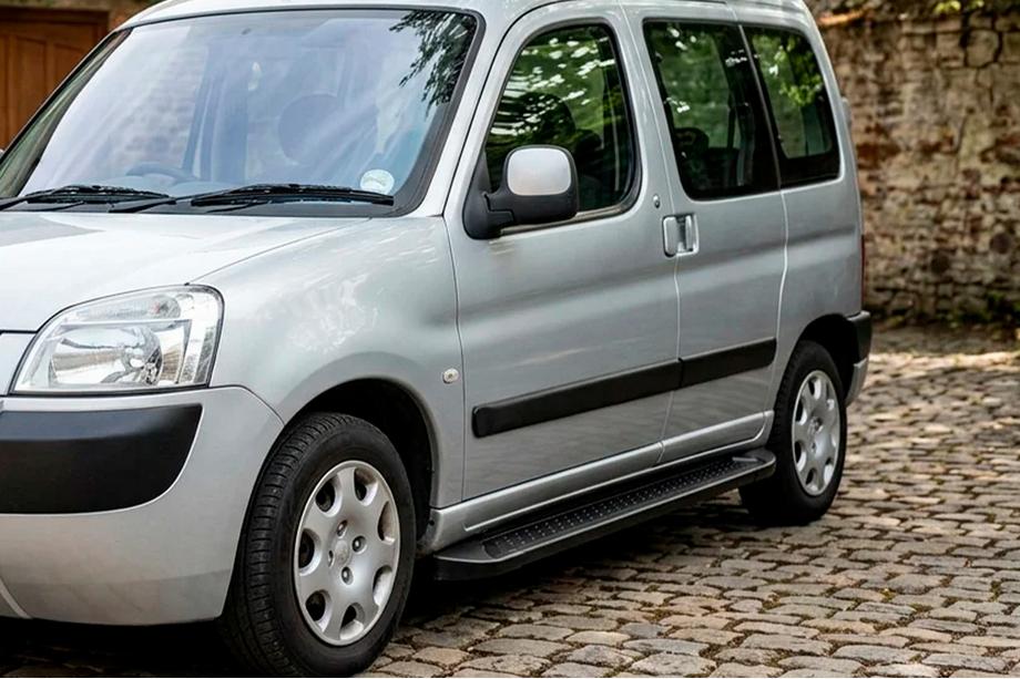 Peugeot Partner 1996–2008 Sidetrin Allmond Black (2 stk., aluminium) Image