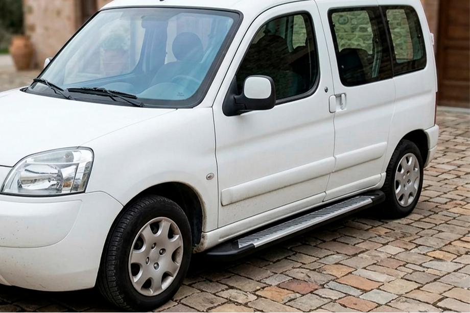Peugeot Partner 1996–2008 Sidetrin Line (2 stk., aluminium) Image