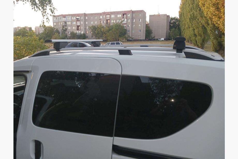 Dacia Dokker 2013–2022 Tagbøjler (tværstænger) til almindelige tagrælinger, låsbare Wizard V1 (2 stk.) 115 cm, sort Foto 2