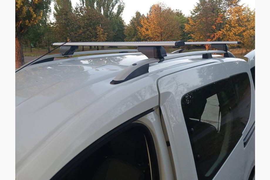 Renault Dokker 2013–2022 Tagbøjler (tværstænger) til almindelige tagrælinger, låsbare Wizard V1 (2 stk.) 115 cm, Grå Image