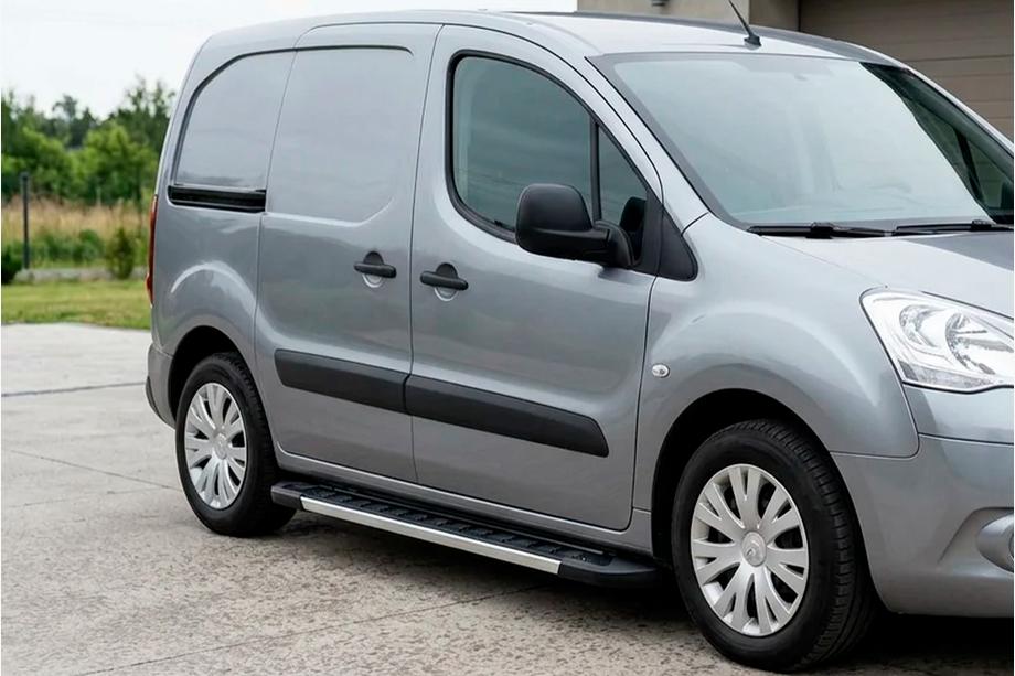 Peugeot Partner Tepee 2008–2018 RedLine V1 sidetrin (2 stk., aluminium) Image