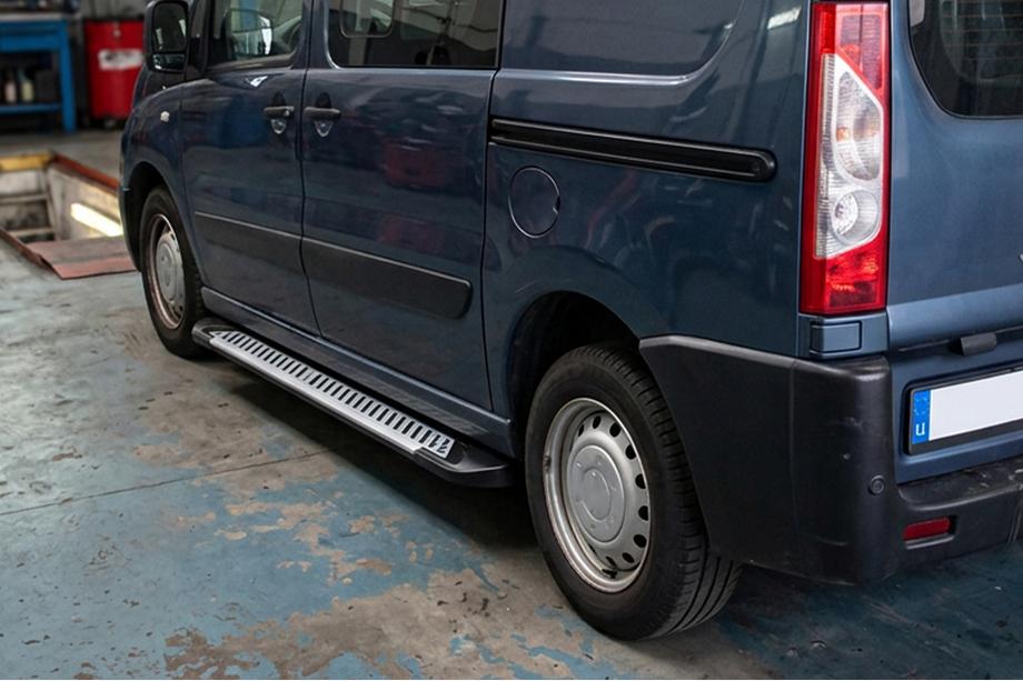 Citroen Jumpy 2007–2017 Sidetrin Line (2 stk., aluminium) Image