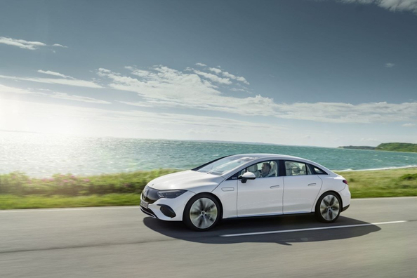 Mercedes-Benz EQE (V295): Anmeldelse af el-sedan i businessklassen Foto 4