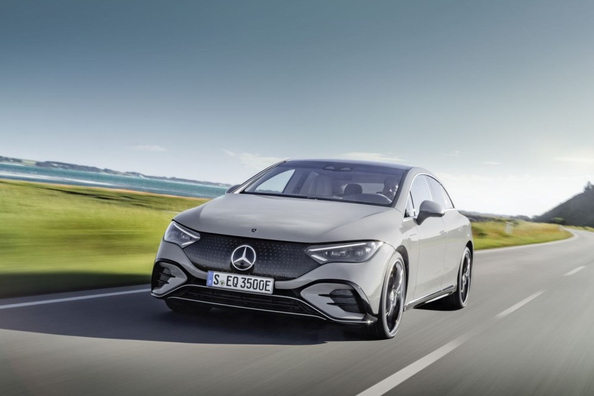Mercedes-Benz EQE (V295): Anmeldelse af el-sedan i businessklassen Foto 2