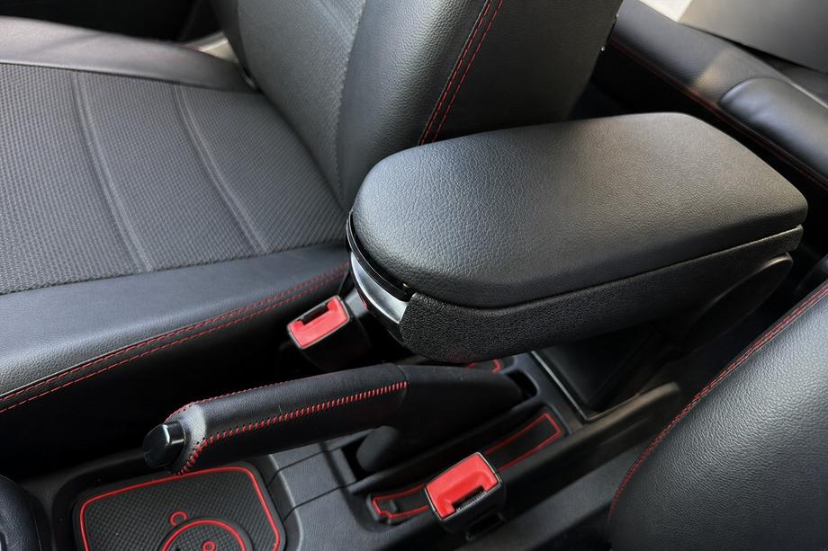 Volkswagen Polo 2010–2017 Armlæn V-1 Niken Luxury Image