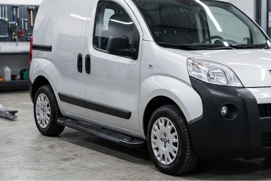 Citroen Nemo 2007–2017 Sidetrin RedLine Black (2 stk., aluminium) Image