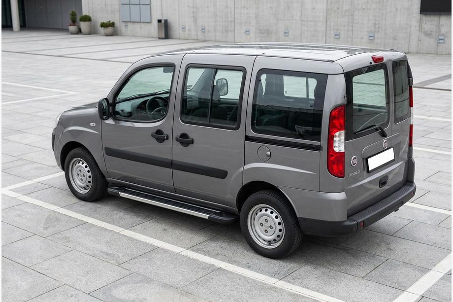Fiat Doblo I 2005–2010 RedLine V1 sidestrin (2 stk., aluminium) Image