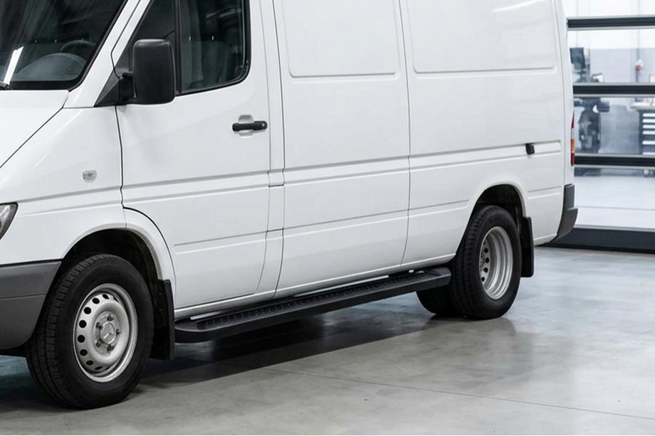 Volkswagen LT 1995–2006 Sidetrin Allmond Black (2 stk., aluminium) Image