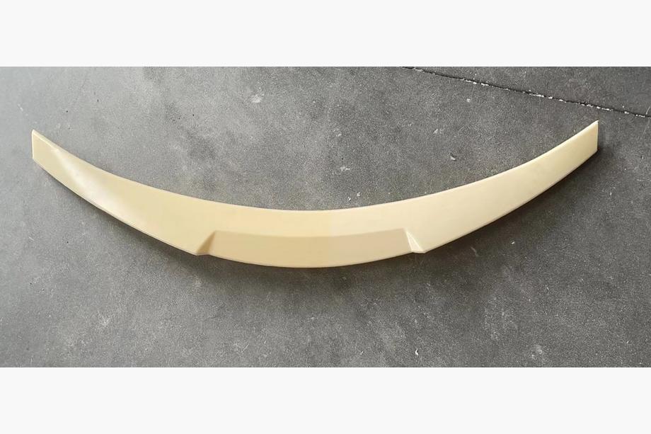 BMW 1-serie E81/E82/E87/E88 2004–2011 M4-Style spoiler (til E82, klargjort til lakering) Image