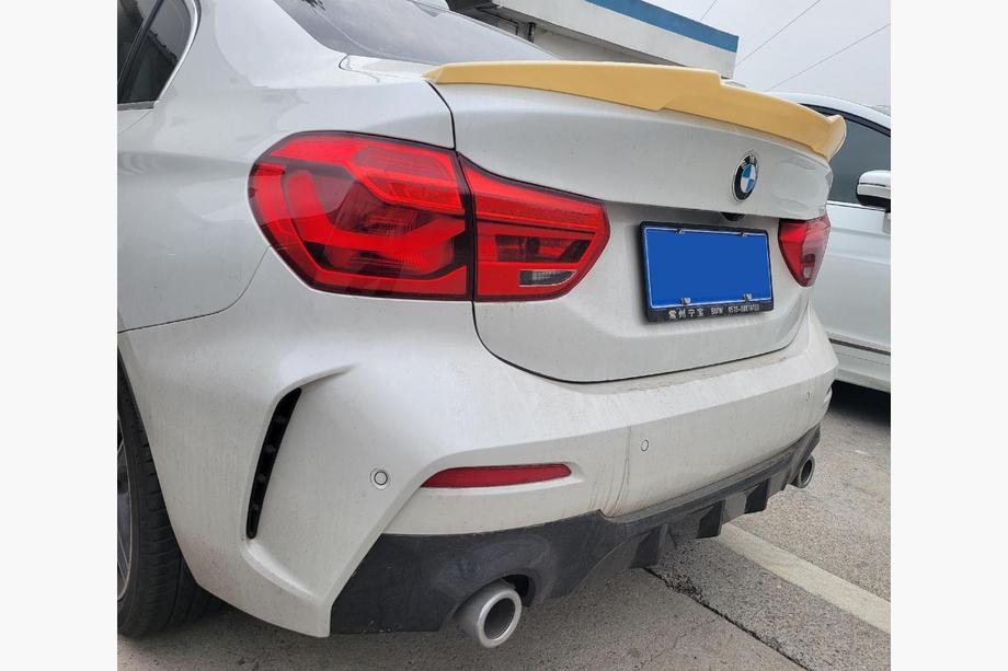 BMW 1-serie F20/F21 2011–2019 M4-Style spoiler (til F52, sort højglans) Image