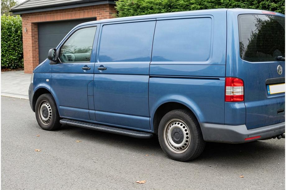 Volkswagen T5 Caravelle 2004–2010 Sidetrin Bosphorus Black (2 stk., aluminium) Lang akselafstand Image