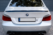 BMW 5-serie E60/E61 2003–2010 M5-style spoiler (sort højglans) foto 6