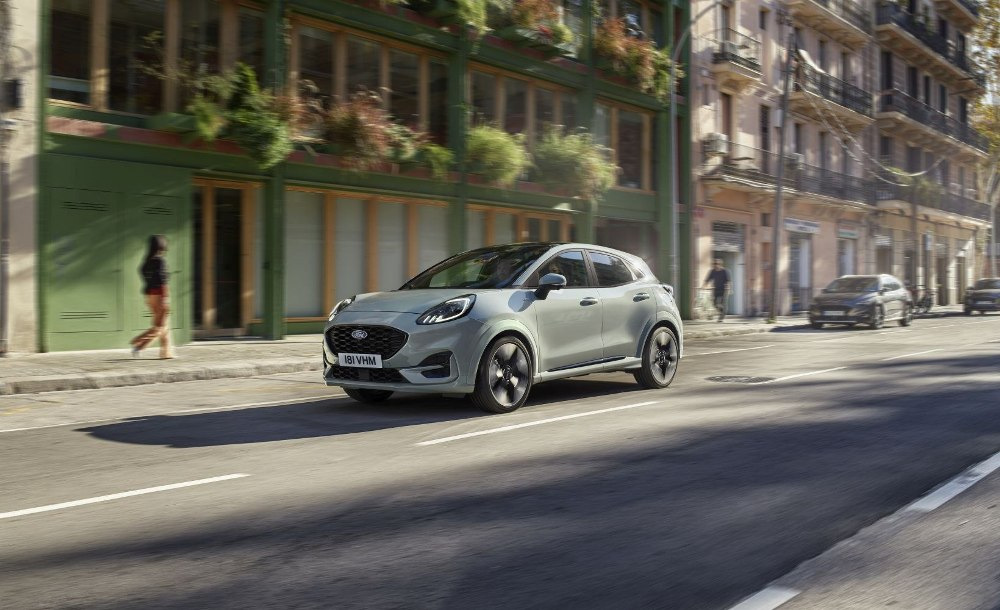 Test af Ford Puma 2025: Opdateret design og dynamik
