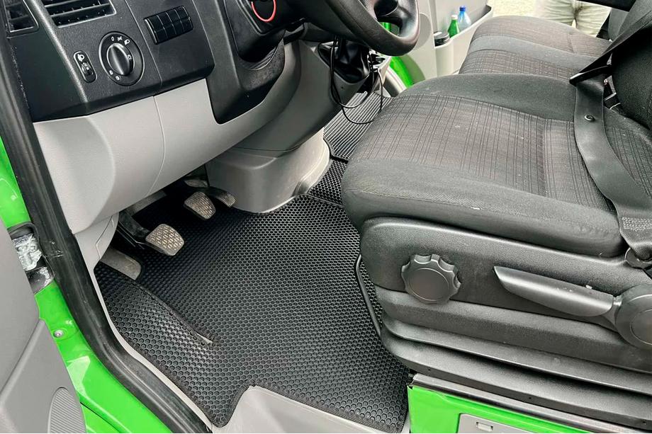 Mercedes Sprinter W906 2006–2018 Gummimåtter Carsuit V1 (Sorte) Foto 1