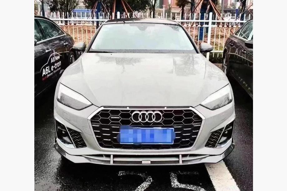 Audi A5 2016–2025 Frontbøjlelæbe Lip V4 (til S-Line 2021-2025, carbon) Foto 1