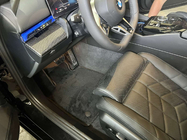 BMW 5/i5-serie G60/G60E/G61 2023– Premium tekstilmåtter (til G60/61, sort) foto 1