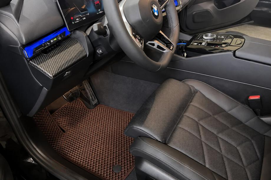 BMW 5/i5-serie G60/G60E/G61 2023– EVA gulvmåtter (Til G60/61, Brun) Image