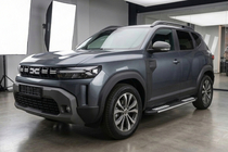 Dacia Duster 2024– Sidetrin Tayga Grey V2 (2 stk., aluminium) foto 1