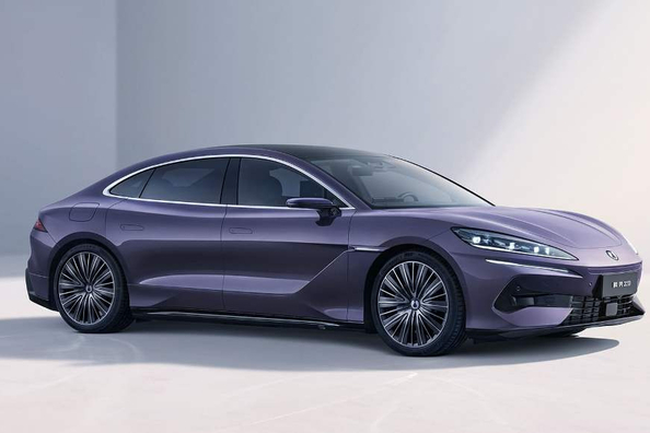Test af Denza Z9 2024: Luksuriøs elektrisk sedan