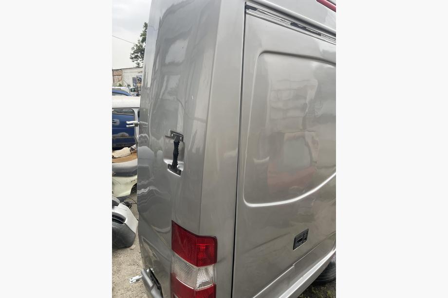 Mercedes Sprinter W906 2006–2018 Tagbagagebærer (Grå) Foto 4
