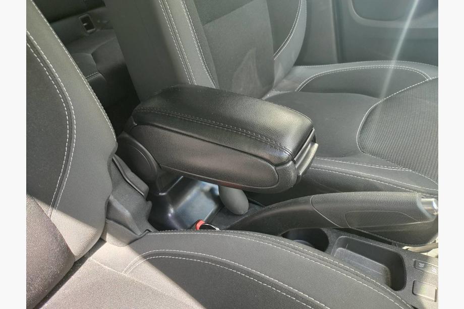 Renault Clio IV 2012–2019 Armlæn V1 til kopholder Image