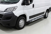Fiat Ducato 2006–2025 Sunrise sidetrin (2 stk., aluminium) Kort akselafstand foto 1