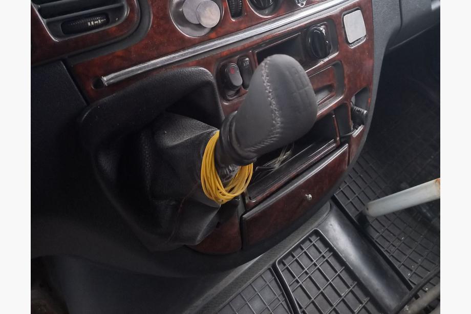 Mercedes Sprinter W901/902/903/904/905 1995–2006 Gearknop i læder Foto 1