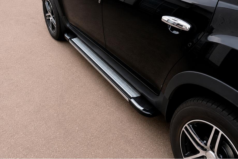 Dacia Duster 2008–2018 Sidetrin Rainbow (2 stk., aluminium) Image