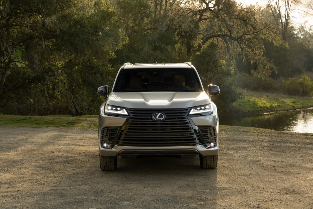 Test af Lexus LX 700h 2025: 4. generation hybrid-SUV