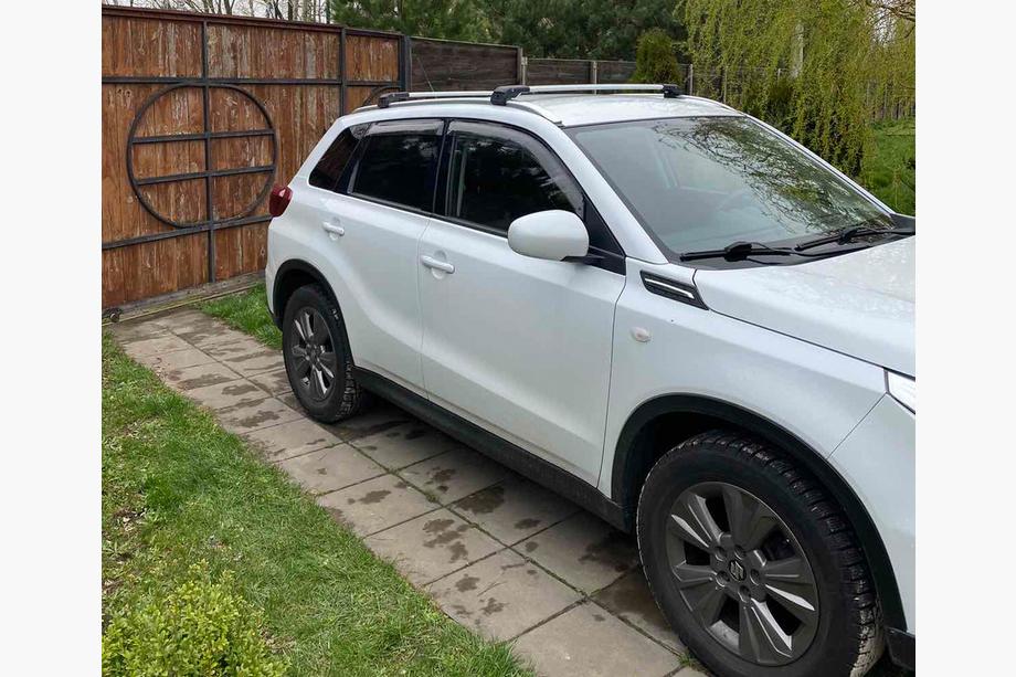 Suzuki Vitara 2015– Tagbøjler (tværstænger) til integrerede tagrælinger, låsbare WingCarrier V2 (2 stk.) Grå Foto 2