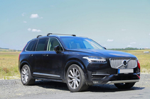 Volvo XC90 2015– Tagbøjler (tværstænger) til integrerede tagrælinger, låsbare WingCarrier V2 (2 stk.) foto 1