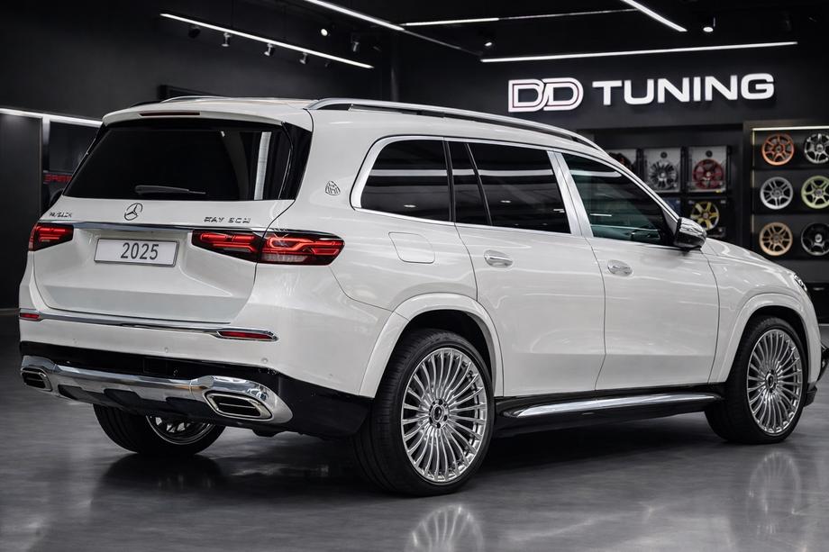 Mercedes GLS X167 2019– Bagkofanger med diffuser Maybach GLS600 (2025-Design) Image
