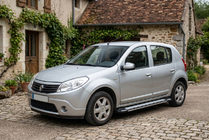 Dacia Sandero 2007–2013 Sidetrin Rainbow (2 stk., aluminium) foto 1
